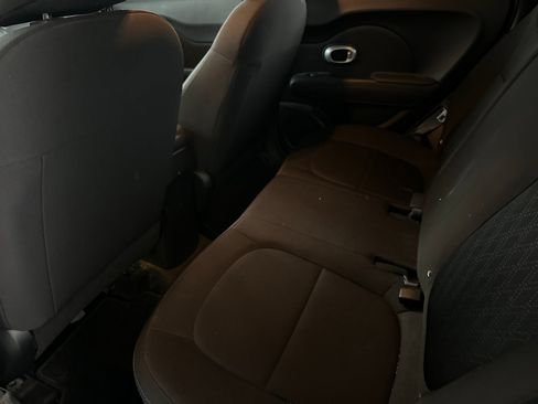 Used 2018 Kia Soul image 11