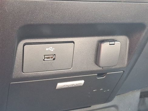 Used 2018 Ford F150 XLT AWD/4WD image 25