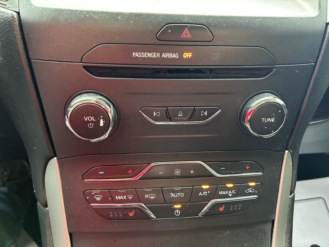 Used 2015 Ford Edge SEL w/ Equipment Group 201A FWD image 22