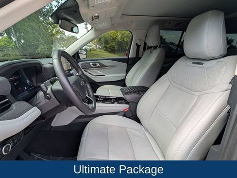Used 2025 Ford Explorer Platinum w/ Ultimate Package AWD/4WD image 10
