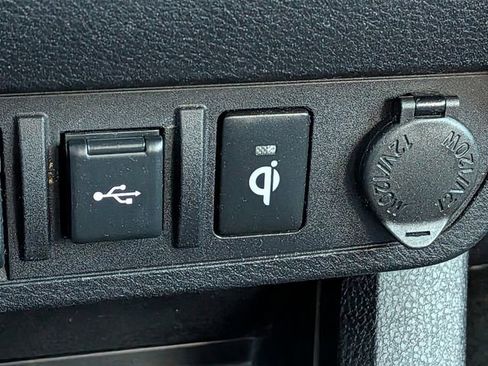 Used 2022 Toyota Tacoma TRD Off-Road image 21