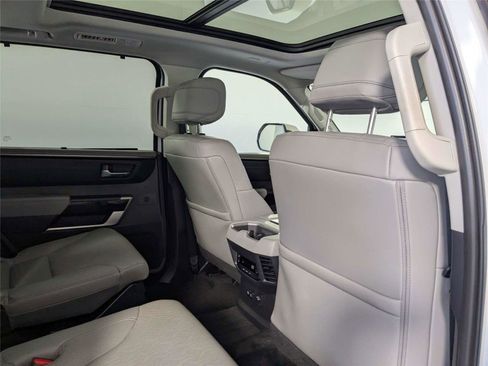 Used 2024 Toyota Sequoia Limited image 26