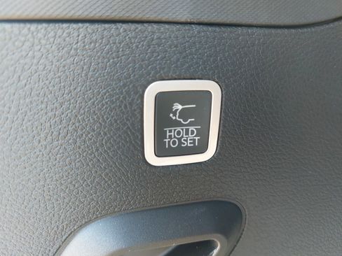 New 2026 Jeep Grand Wagoneer 2WD w/ Premium Group I image 15