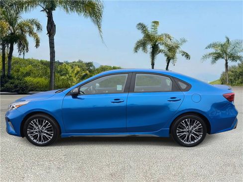 Used 2024 Kia Forte GT-Line w/ GT-Line Premium Package image 2