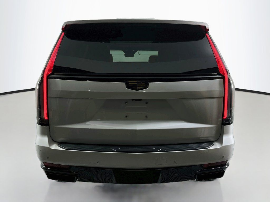 Used 2021 Cadillac Escalade Premium Luxury w/ Driver Assist Tech Package AWD/4WD image 10