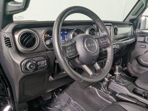 Used 2022 Jeep Wrangler Unlimited Sport w/ Sun And Sound Package AWD/4WD image 11