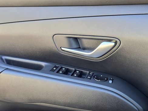 New 2026 Hyundai Tucson Blue SE image 18