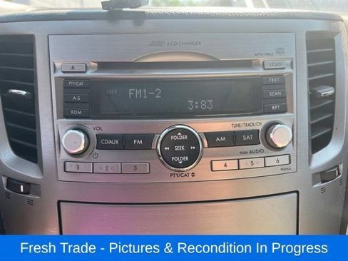 Used 2011 Subaru Outback 2.5i Limited w/ PWR Moonroof Pkg AWD/4WD image 15