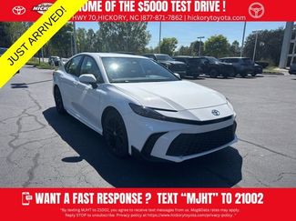 Used 2025 Toyota Camry SE video 1