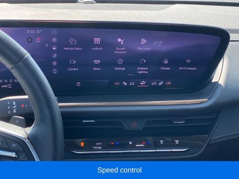 Certified 2025 Buick Envision Avenir AWD/4WD image 10