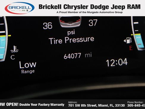 Used 2023 Chrysler Pacifica Touring-L FWD image 31