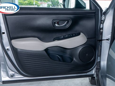 Certified 2024 Honda HR-V LX image 8
