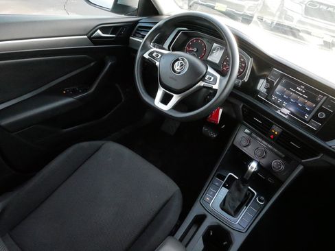 Used 2019 Volkswagen Jetta S w/ Driver Assistance Package image 9