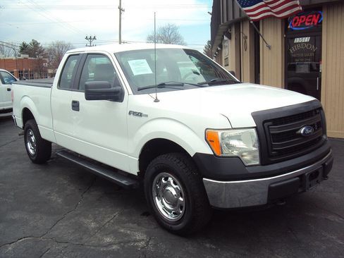Used 2013 Ford F150 XL w/ Mid Equipment Group image 2