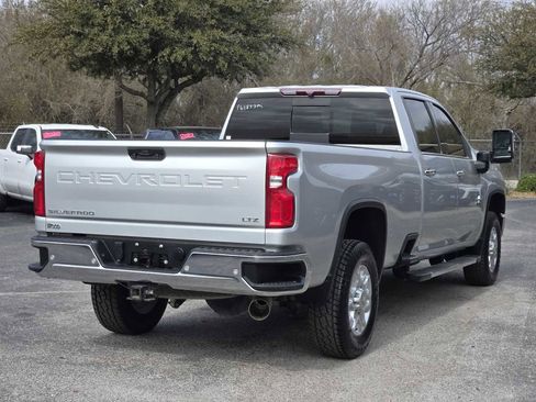 Certified 2022 Chevrolet Silverado 3500 LTZ w/ LTZ Texas Edition image 7