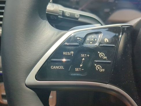 New 2025 Mercedes-Benz GLE 580 GLE 580 image 13