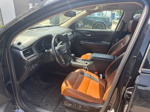 Used 2019 GMC Acadia SLT AWD/4WD image 16