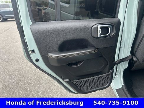 Used 2024 Jeep Wrangler Unlimited Sahara AWD/4WD image 11
