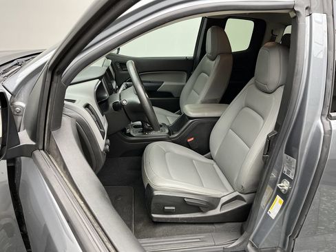 Used 2021 Chevrolet Colorado W/T w/ WT Convenience Package AWD/4WD image 9