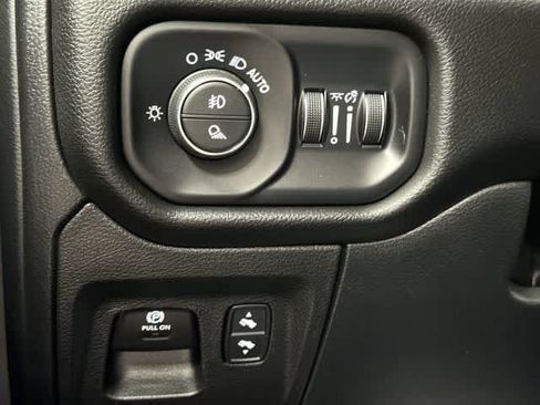 Used 2025 RAM 1500 Big Horn AWD/4WD image 19