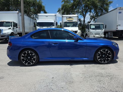 Used 2025 BMW 230i Coupe w/ M Sport Package RWD image 8