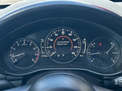 Used 2020 MAZDA MAZDA3 Hatchback FWD image 21