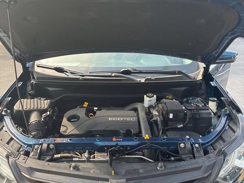 Used 2019 Chevrolet Equinox LT FWD image 17