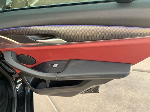 Used 2023 BMW X4 xDrive30i w/ M Sport Package image 18