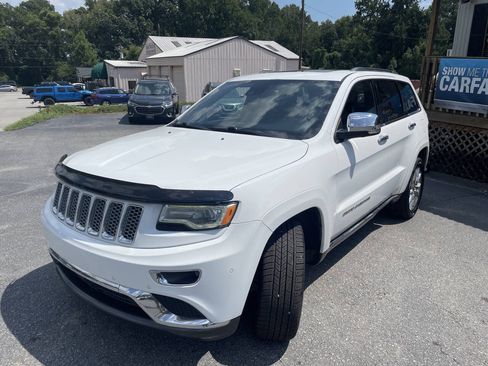 Used 2016 Jeep Grand Cherokee Summit AWD/4WD image 3