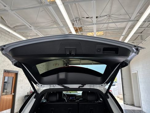 Used 2021 Cadillac XT5 Premium Luxury FWD image 10