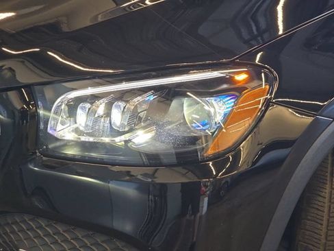 Used 2021 Mercedes-Benz GLS 450 4MATIC image 34