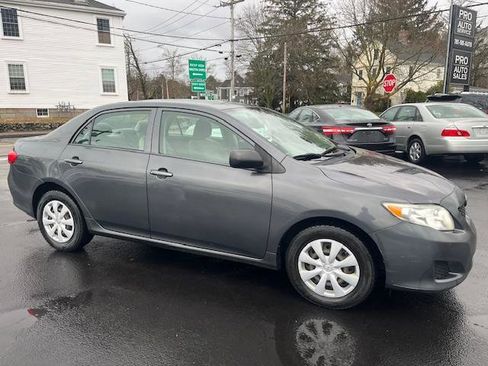 Used 2009 Toyota Corolla image 1