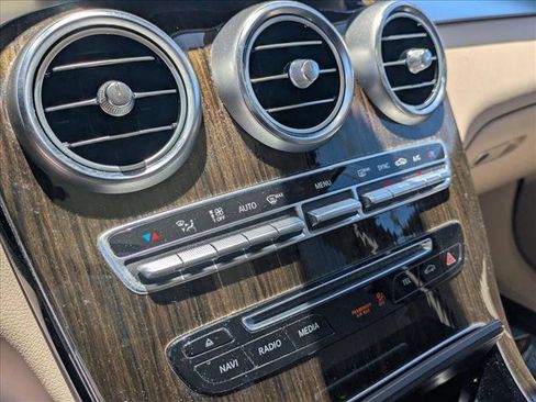 Used 2018 Mercedes-Benz GLC 300 image 15