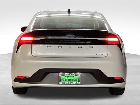 New 2026 Toyota Prius Plug-In Hybrid image 4