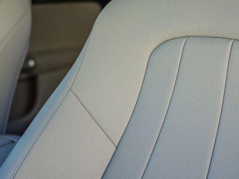 Used 2026 Mercedes-Benz GLB 250 image 31