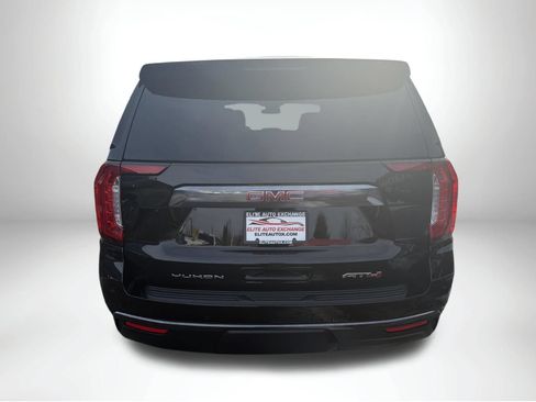 Used 2023 GMC Yukon XL AT4 w/ Technology Package AWD/4WD image 5