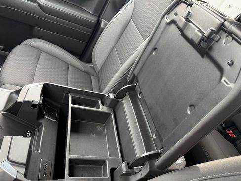 Used 2022 Chevrolet Silverado 1500 LT Trail Boss image 49