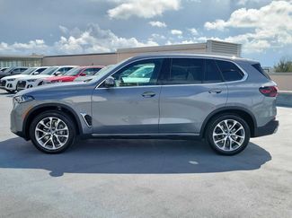 Used 2024 BMW X5 sDrive40i w/ Premium Package RWD video 3