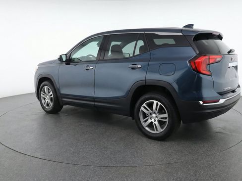 Used 2024 GMC Terrain SLE FWD image 6