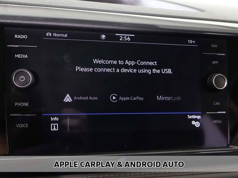 Used 2023 Volkswagen Taos SEL image 10