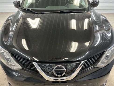 Used 2018 Nissan Rogue Sport S w/ S Appearance Package AWD/4WD image 35
