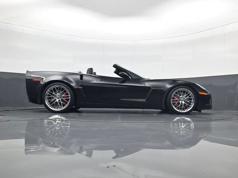 Used 2013 Chevrolet Corvette 427 w/ 1SB Preferred Equipment Group RWD image 23
