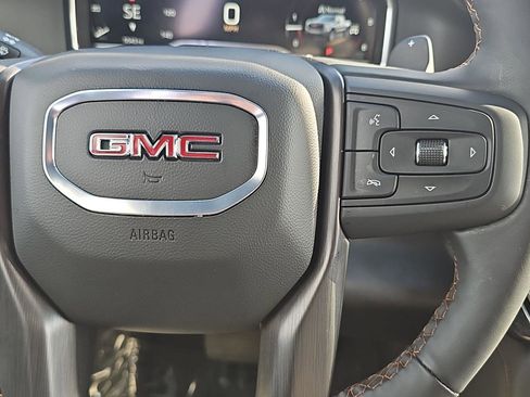 Used 2025 GMC Sierra 1500 AT4 image 23