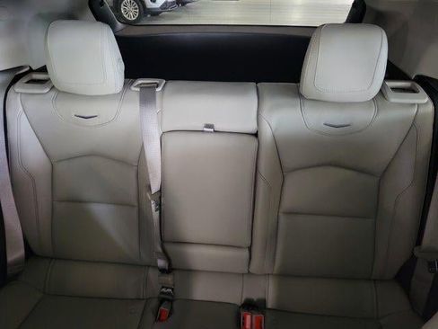Certified 2022 Cadillac XT4 Luxury FWD image 12