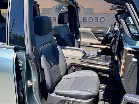 Used 2024 GMC Hummer EV 3X AWD/4WD image 7
