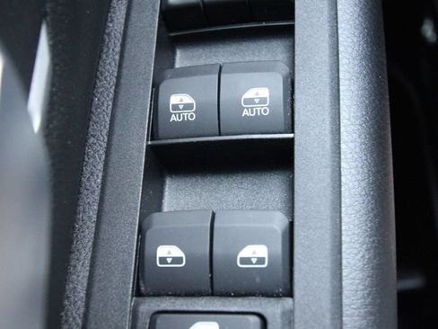 Used 2025 RAM 1500 Big Horn AWD/4WD image 22