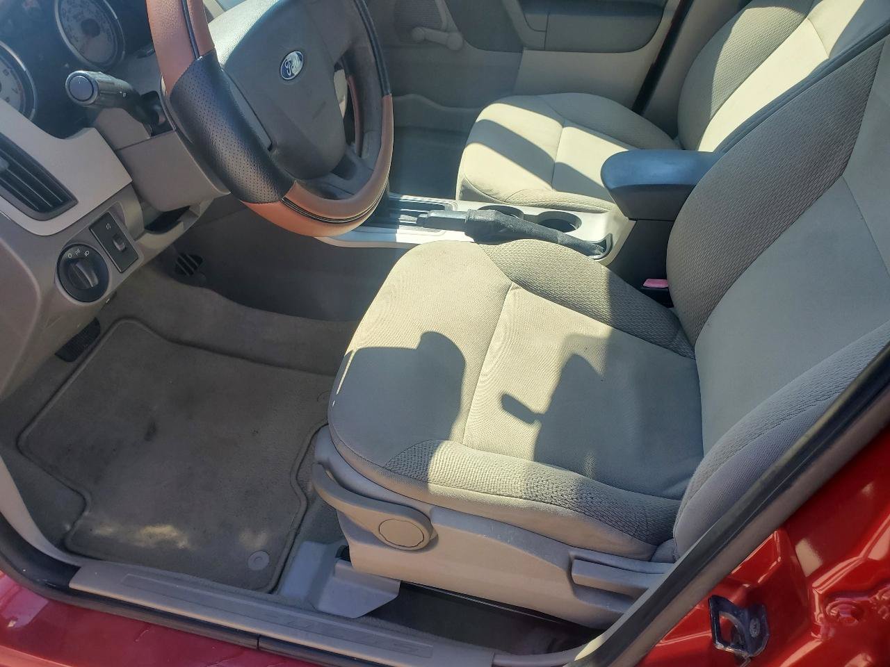 Used 2010 Ford Focus S FWD image 14