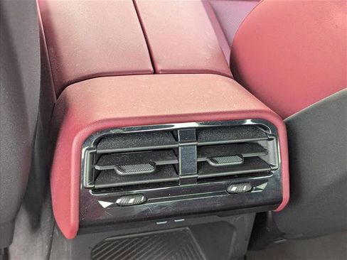 Certified 2024 BMW 530i w/ Premium Package RWD image 15