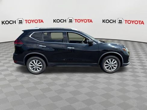 Used 2019 Nissan Rogue SV AWD/4WD image 9