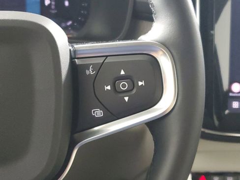 Certified 2026 Volvo XC40 B5 Plus w/ Protection Package Premier AWD/4WD image 28